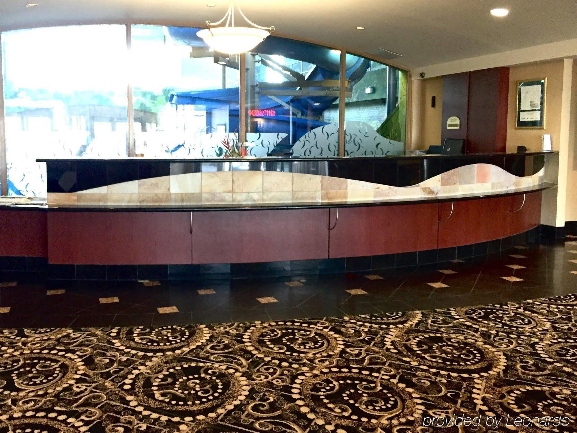 Victoria And Convention Center Hotel 3*