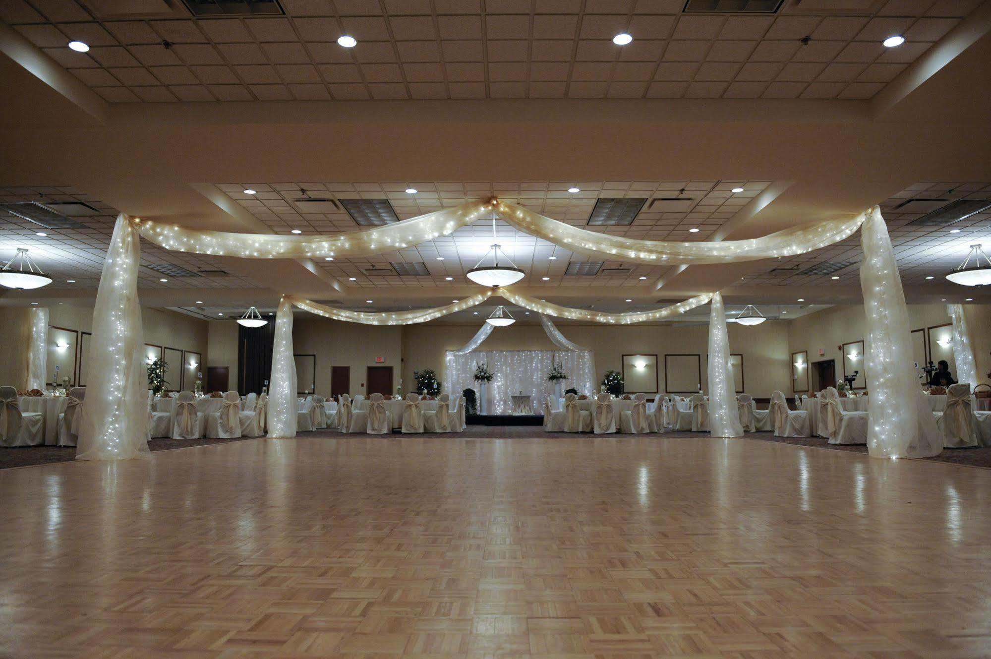 Hotel Victoria And Convention Center Winnipeg